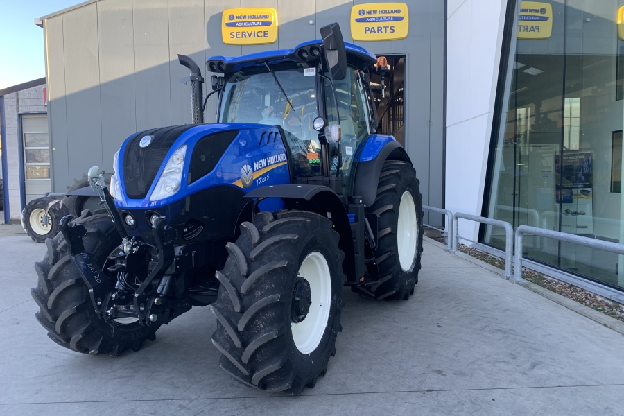 New Holland T7.165s, powershift met Fronthef 